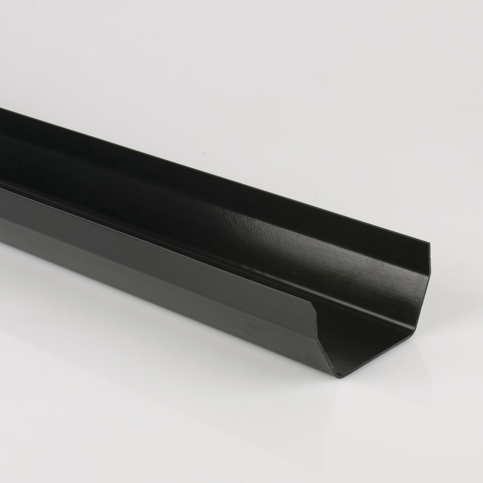BR051 – 114mm x 2m Squarestyle Gutter