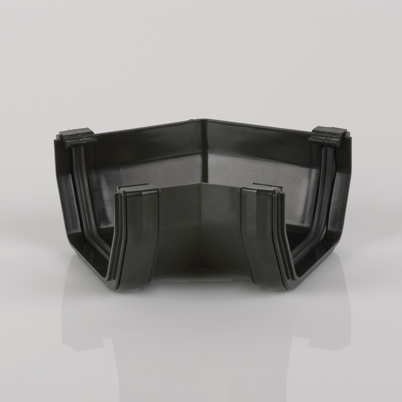 BR059 – 114mm Squarestyle 135° Gutter Angle